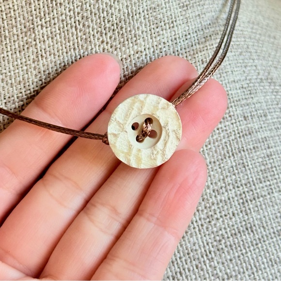 Grunge Button Choker - Picture 4 of 4